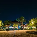 Hotell Three Stars 2*