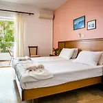 Three Stars Hotell Moraitika