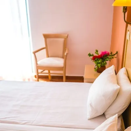 Hotel Three Stars 2*