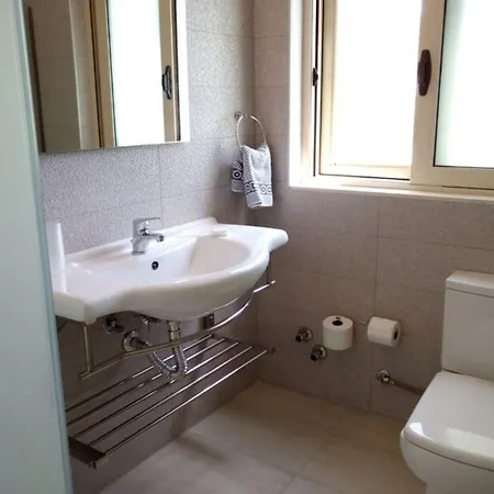 Three Stars Hotel Moraḯtika