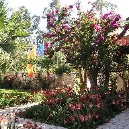 Hotel Three Stars Moraḯtika