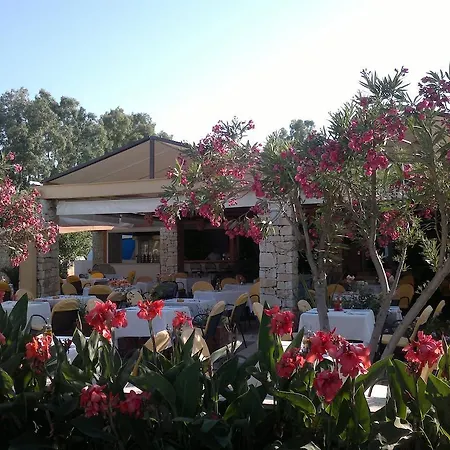 Three Stars Moraḯtika