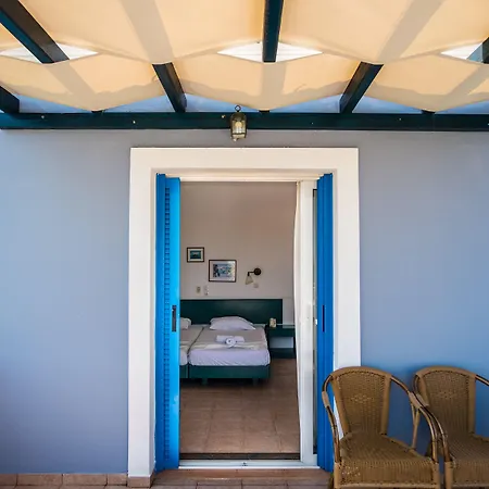 Three Stars Moraitika