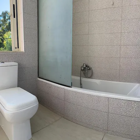 Three Stars Hotel 2*