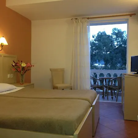 Hotel Three Stars 2*