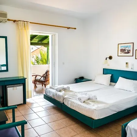 Three Stars Hotel 2*