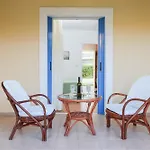 Three Stars Hotel