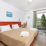Three Stars Hotel 2*