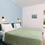Three Stars Otel 2*
