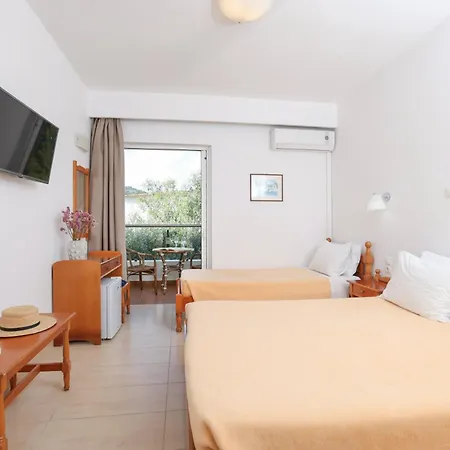 Szálloda Three Stars 2*